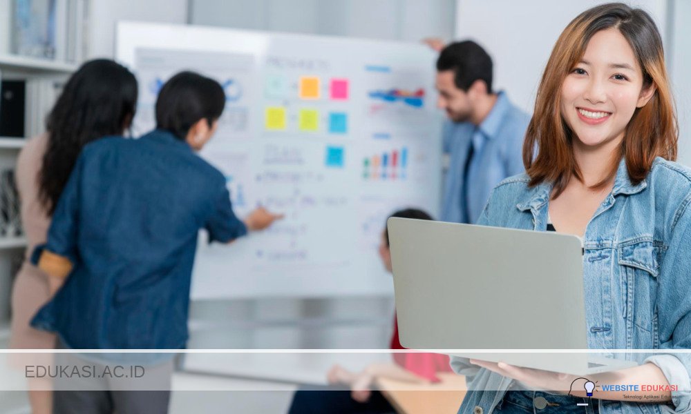 Staff Marketing adalah Peran Penting dalam Kesuksesan Bisnis Staff marketing adalah